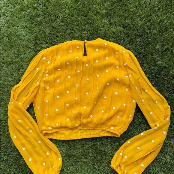 NWT Beach Riot Sequin Flower Maddy Top - Small - Picture 4 of 4